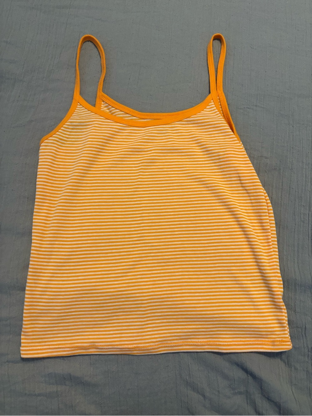 No boundaries stripe tank